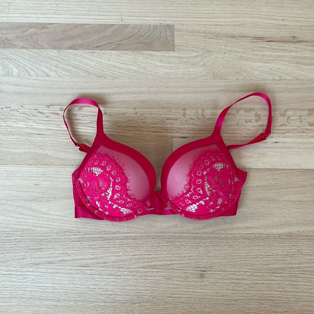 Victoria Secret very sexy push up bra